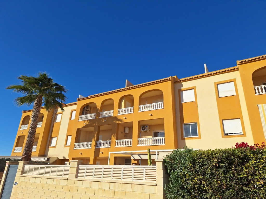 3 Bedroom 2 Bathroom Apartment in Orihuela Costa