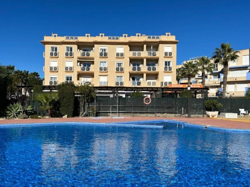 2 Bedroom 2 Bathroom Apartment in Orihuela Costa