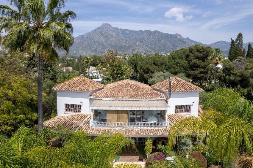 DETACHED HOUSE IN MARBELLA FOR SALE